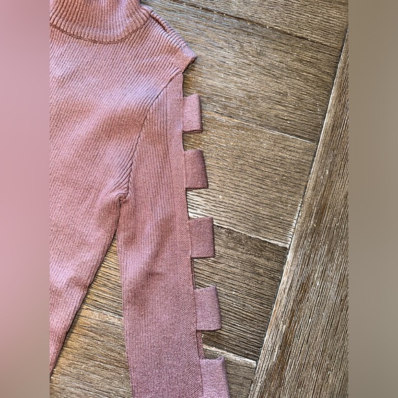 Forever 21 Ribbed Ladder Cutout Sweater - Purple - Size Small - NEW With Tag - Picture 7 of 8